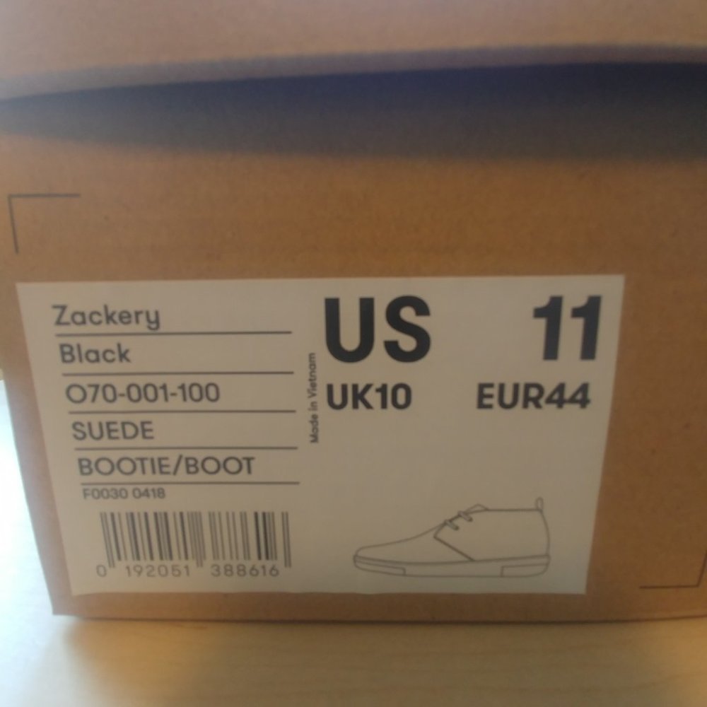 NEW IN BOX Fit Flop Men Size 11 Zackery Black Suede Chukka Boot - Picture 9 of 9